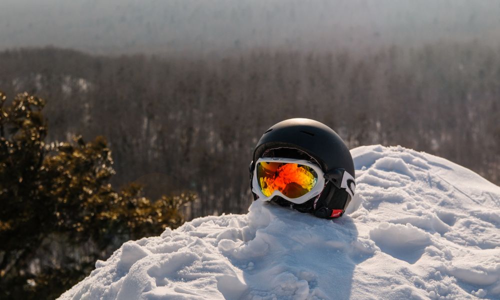 Differences Between Snowmobile and ATV Helmets